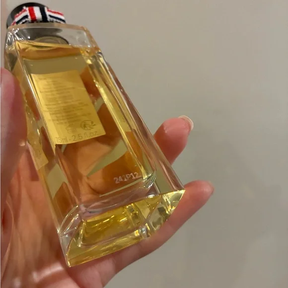 Thom Browne Eau de Parfum Vetyver and Rose 2.5fl Oz - Picture 2 of 4